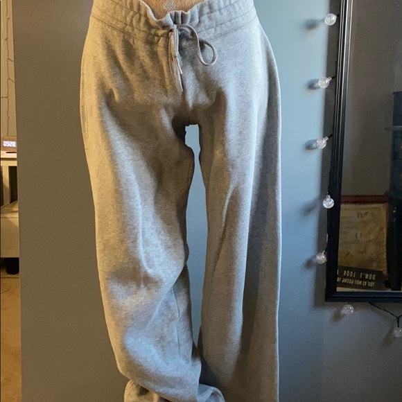nike grey joggers baggy